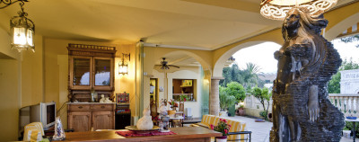 6 Bedroom Detached Villa in Nueva Andalucía - Image 4