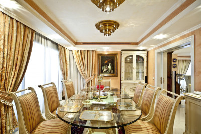 6 Bedroom Detached Villa in Nueva Andalucía - Image 5