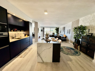 2 Bedroom Middle Floor Apartment in La Quinta - Image 4