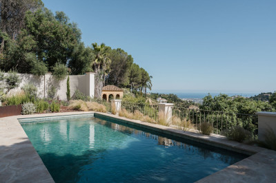 4 Bedroom Detached Villa in El Madroñal - Image 3