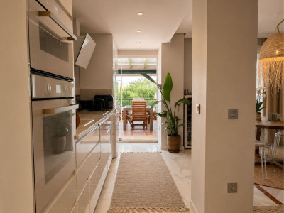 2 Bedroom Top Floor Apartment in Nueva Andalucía - Image 4