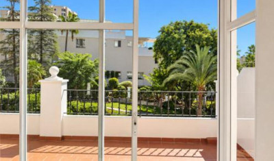 3 Bedroom Penthouse Duplex in Nueva Andalucía - Image 5