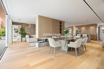 3 Bedroom Middle Floor Apartment in Nueva Andalucía - Image 4
