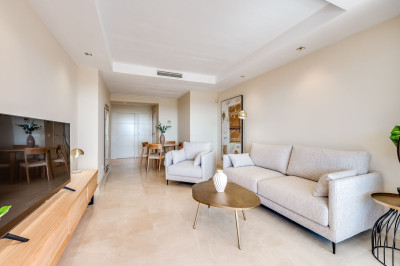 2 Bedroom Middle Floor Apartment in La Quinta - Image 4