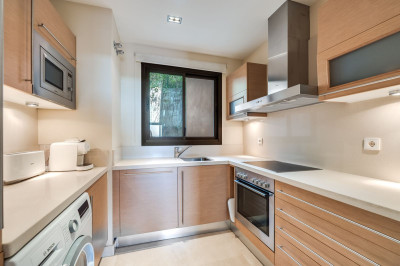 2 Bedroom Middle Floor Apartment in La Quinta - Image 5