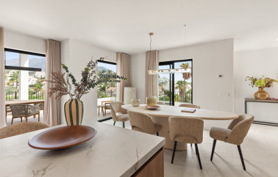 4 Bedroom Detached Villa in Nueva Andalucía - Image 3