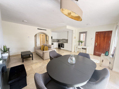 2 Bedroom Ground Floor Apartment in Nueva Andalucía - Image 2
