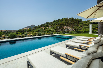 5 Bedroom Detached Villa in La Zagaleta - Image 3