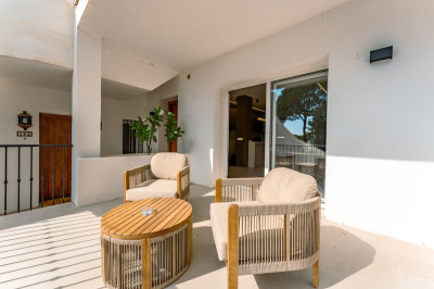 2 Bedroom Ground Floor Apartment in Nueva Andalucía - Image 3