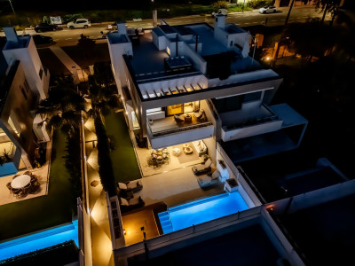 5 Bedroom Semi-Detached House in Puerto Banús - Image 2