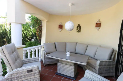 5 Bedroom Detached Villa in Nueva Andalucía - Image 4