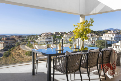 3 Bedroom Penthouse Duplex in Nueva Andalucía - Image 2