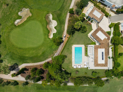 6 Bedroom Detached Villa in Nueva Andalucía - Image 4