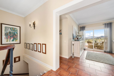 3 Bedroom Townhouse in Nueva Andalucía - Image 2