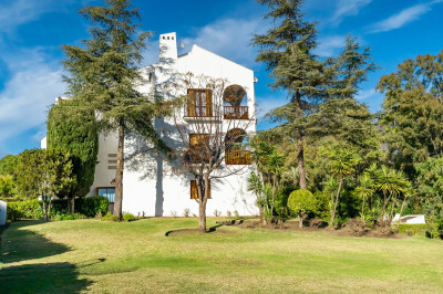 3 Bedroom Ground Floor Apartment in Nueva Andalucía - Image 2
