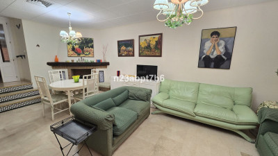 2 Bedroom Ground Floor Apartment in Nueva Andalucía - Image 3